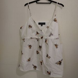 Lightweight wrap style chest, bee print